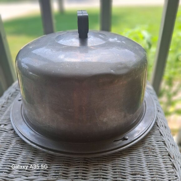 Vintage Large Regal Aluminum Cake Carrier With Clip-On Lid & Handle Grandma - Picture 10 of 11